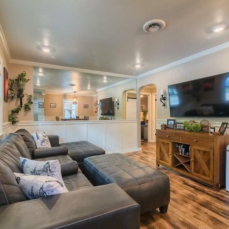 Italian Style In Old Town With Private Hot Tub Villa Fort Collins Eksteriør billede